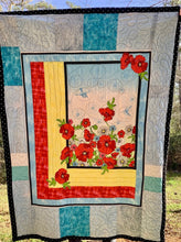 Load image into Gallery viewer, Quilt - &quot;Poppies&quot;